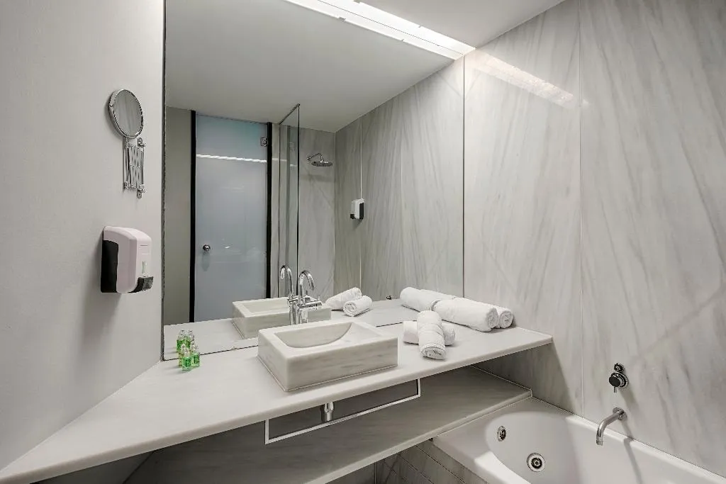 JUNIOR SUITE CAPACITY 2 Room, Hotel Atarazanas, Valencia