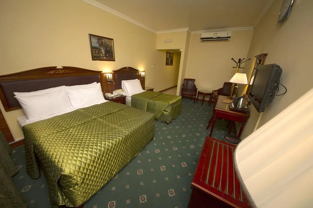 FAMILY ROOM DELUXE Room, Mount Royal Hotel, Dubai