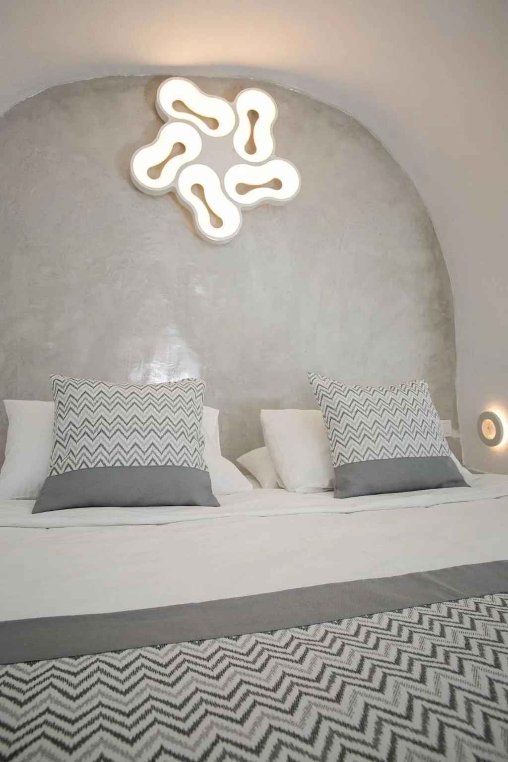 Room, Vogue Suites, Santorini