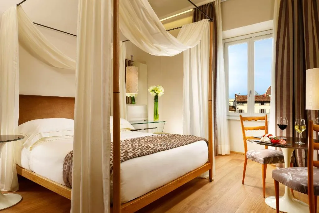 Room, Grand Hotel Minerva, Florence