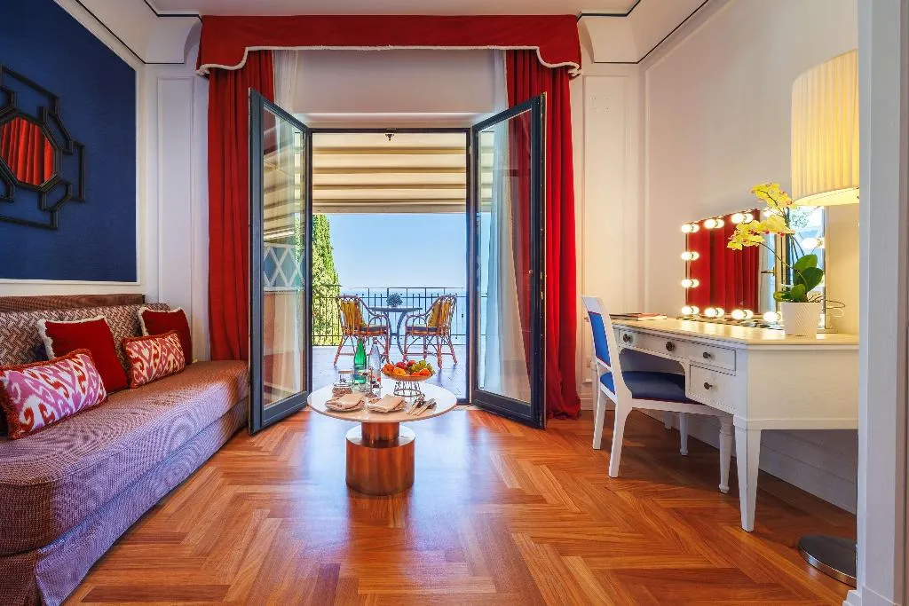 JUNIOR SUITE WITH TERRACE Room, Grand Hotel San Pietro, Taormina