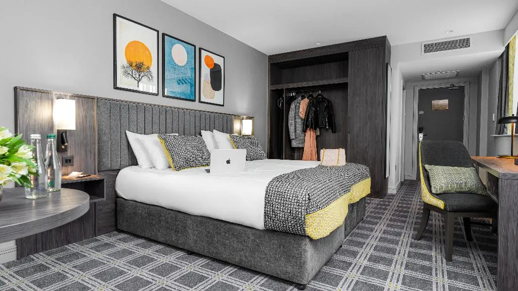 TWIN STANDARD Room, The Plaza Tallaght, Dublin