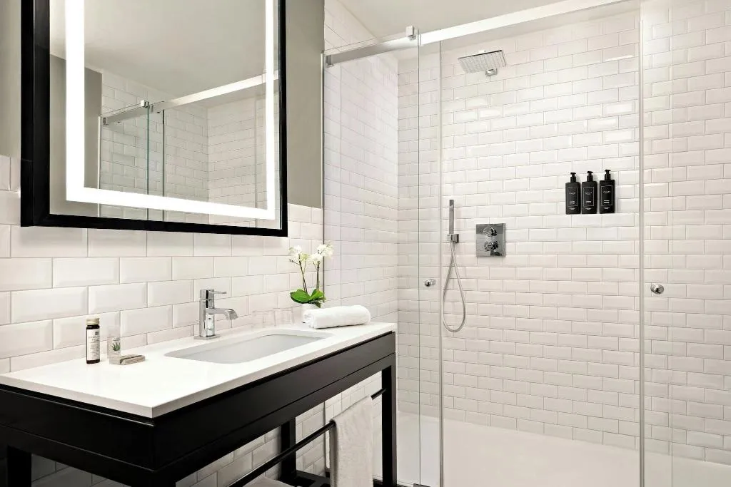 DOUBLE QUEEN SIZE BED Room, Duo Milan Porta Nuova, A Tribute Portfolio Hote, Milan
