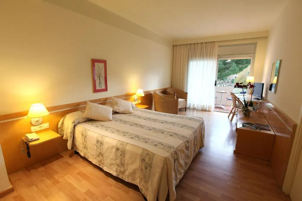 Double or Twin WITH BALCONY Room, Ancora, Costa Brava