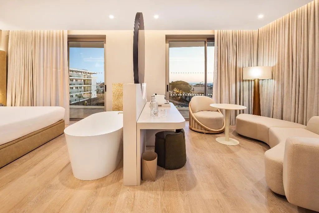SUITE SEA VIEW WITH TERRACE Room, Castelo Suites Hotel, Algarve