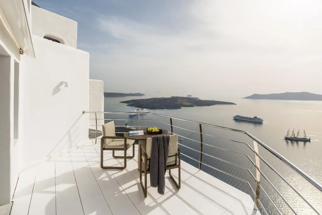SUITE HONEYMOON Room, Homeric Poems, Santorini
