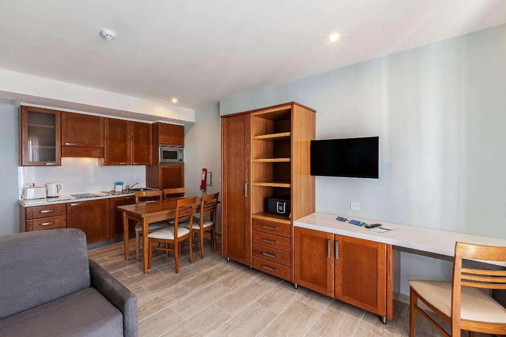 Room, Pergola Hotel & Spa, Malta