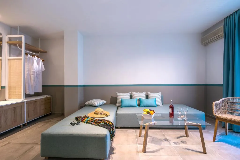 JUNIOR SUITE STANDARD Room, Solimar Turquoise, Crete