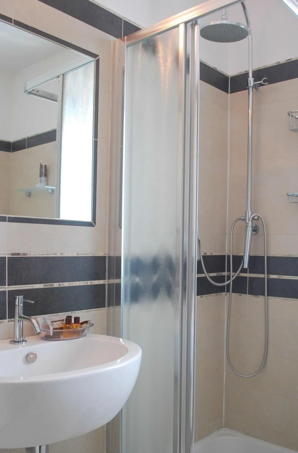QUADRUPLE STANDARD Room, Hotel Premiere, Naples