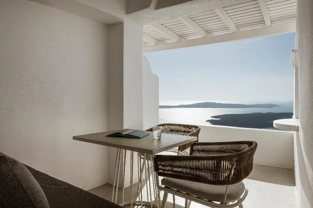 JUNIOR SUITE STANDARD Room, Aqua Luxury Suites, Santorini