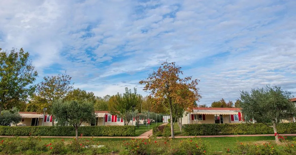 Terrace, Resort The Garda Village, Milan
