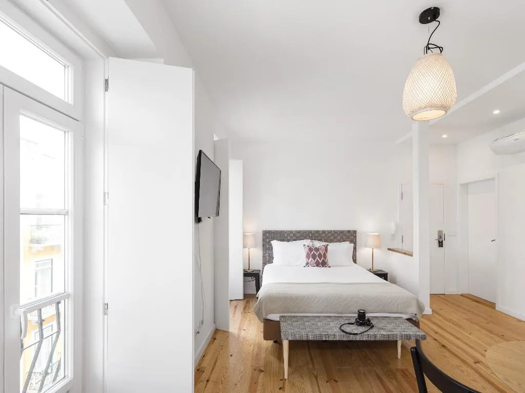 STUDIO SUPERIOR Room, Lisbon Serviced Apartments - Castelo de S. Jorge, Lisbon