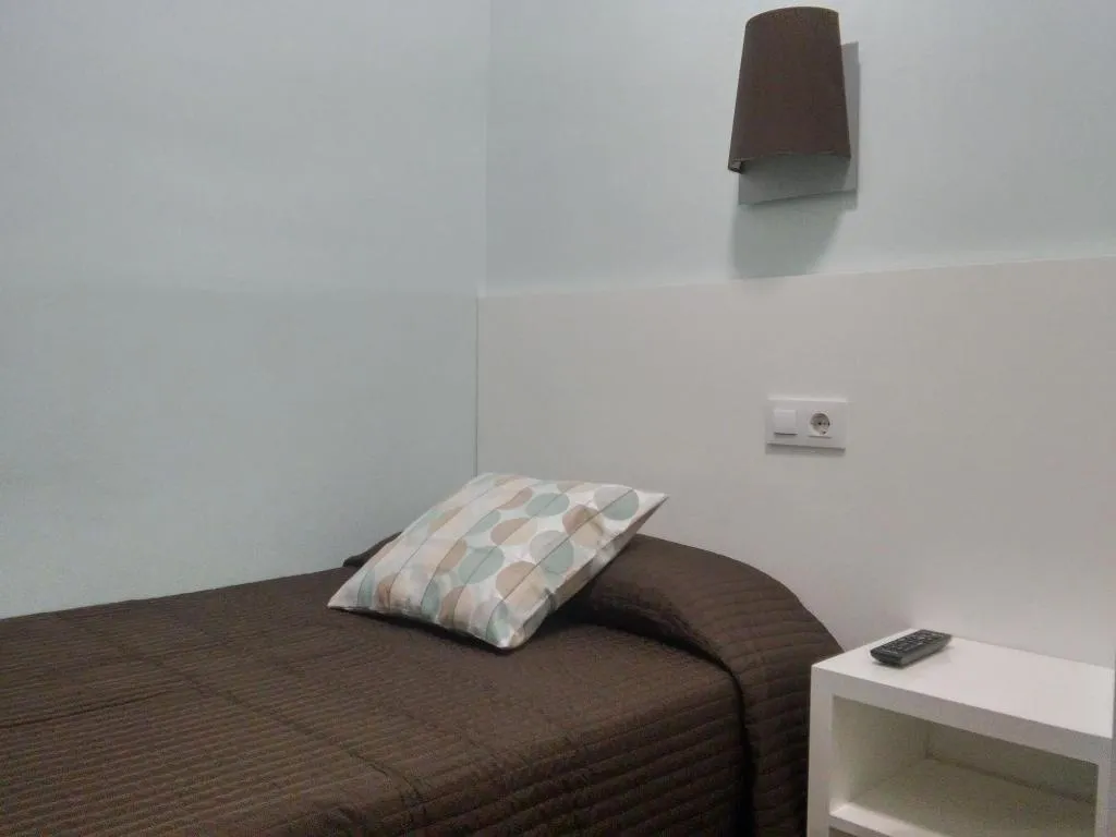 Room, Hostal Lesseps, Barcelona