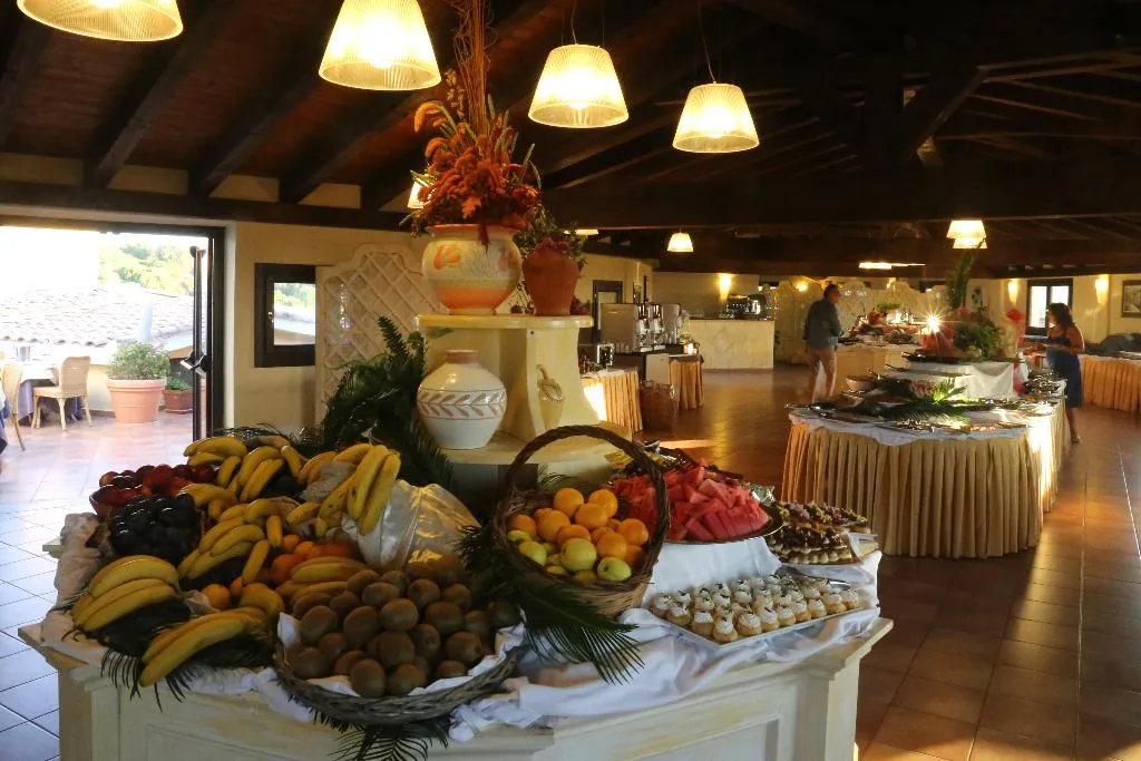 Restaurant, iGV Santaclara Club, Olbia
