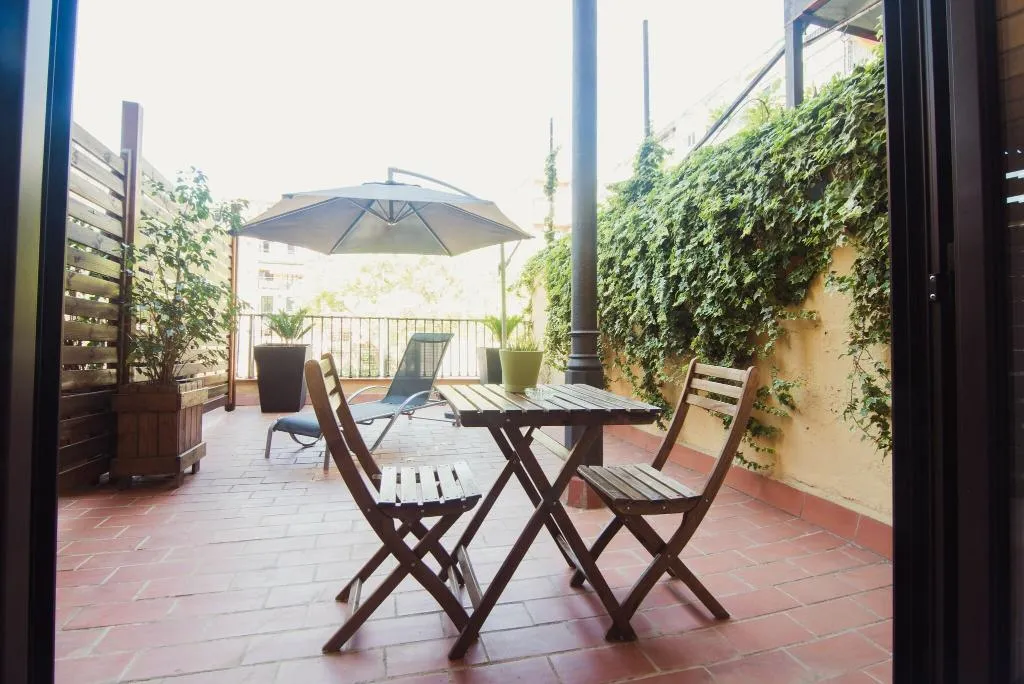 Terrace, Hostal Live Barcelona, Barcelona