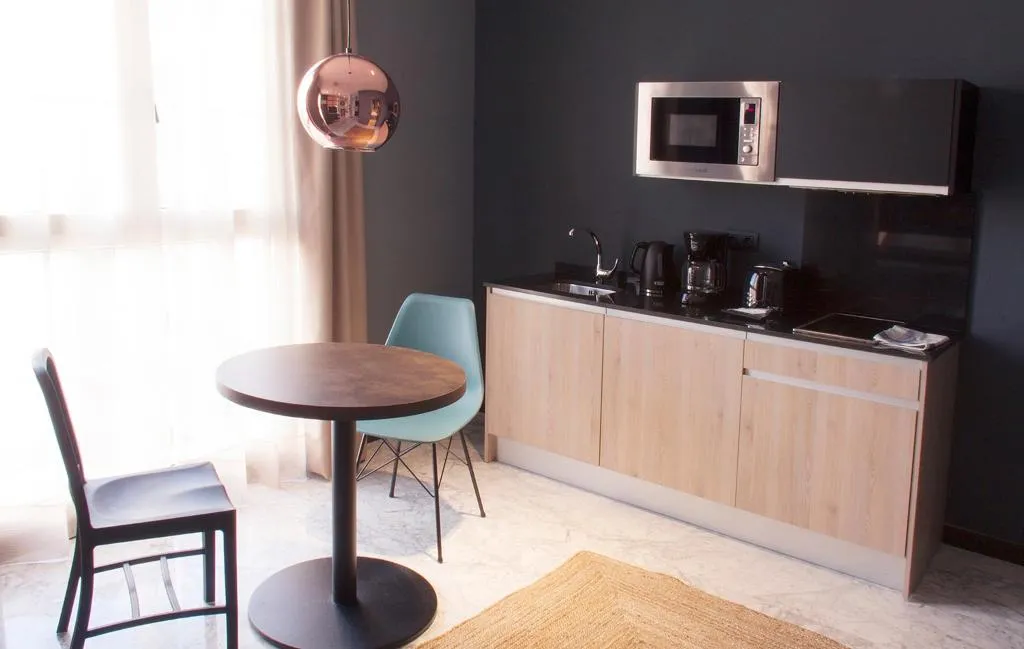 STUDIO CAPACITY 2 Room, Be Mate Málaga Soho, Costa Del Sol