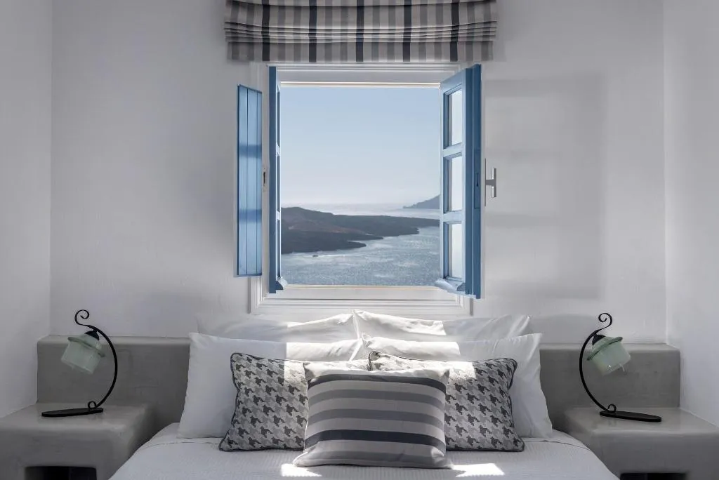 Room, Kamares Apartments, Santorini