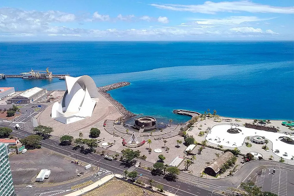 Sports and Entertainment, Adonis Capital, Tenerife