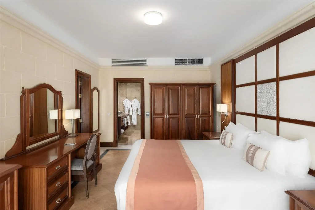 JUNIOR SUITE STANDARD Room, Kempinski Hotel San Lawrenz, Gozo
