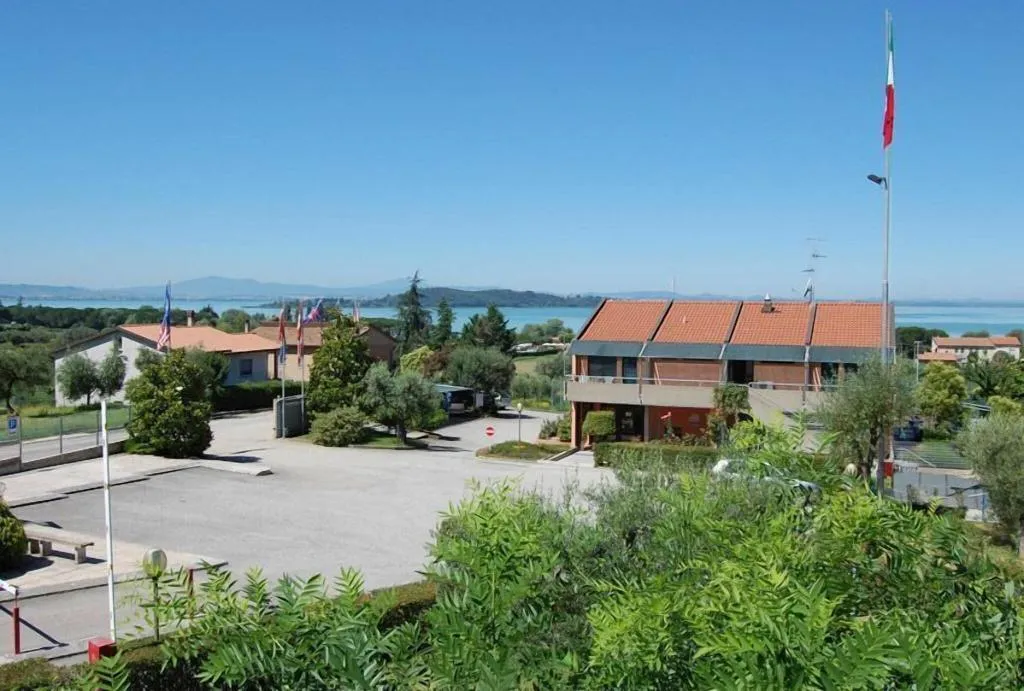 General view, Le Tre Isole, Perugia
