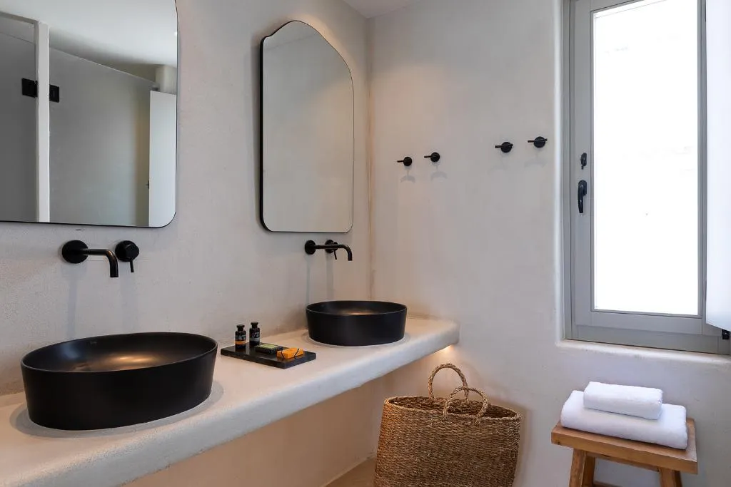 SUITE SEA FRONT Room, Rocabella Mykonos Hotel, Mykonos