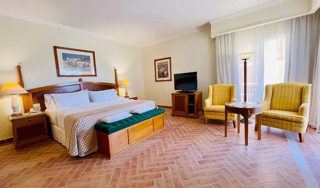 JUNIOR SUITE LUXURY ONE BEDROOM Room, The Cascades Golf Resort Spa and Thalasso, Red Sea Riviera