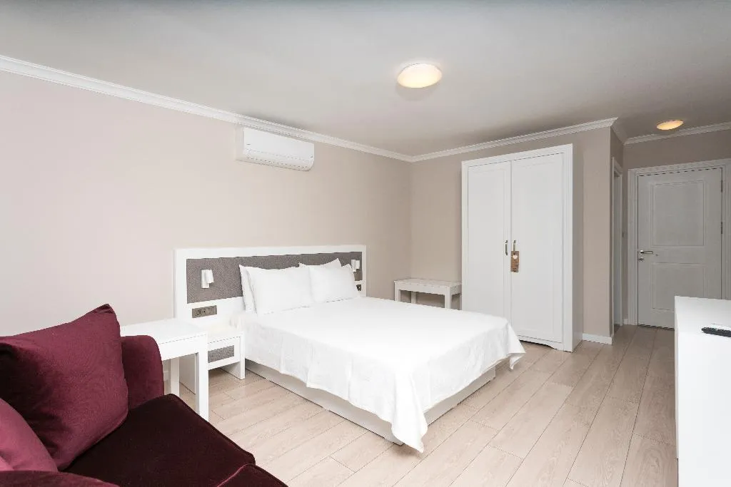 DOUBLE SUPERIOR Room, Bay Nihat Lale Otel, Izmir