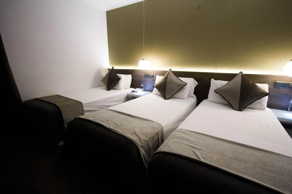 Room, Moderno, Barcelona