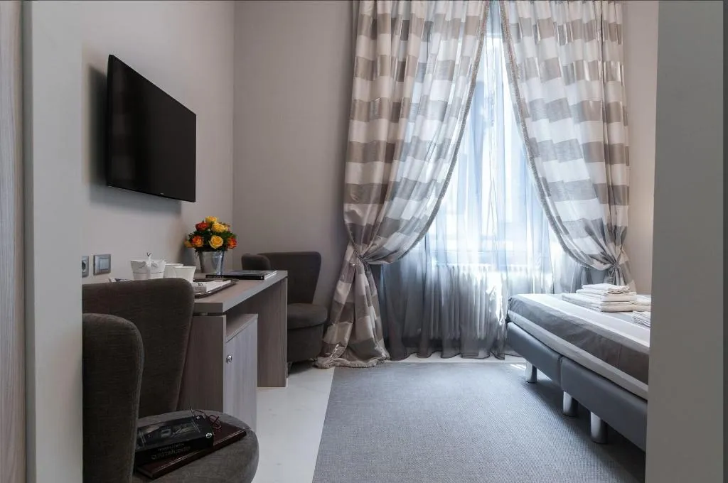 Room, Brera Prestige B&B, Milan