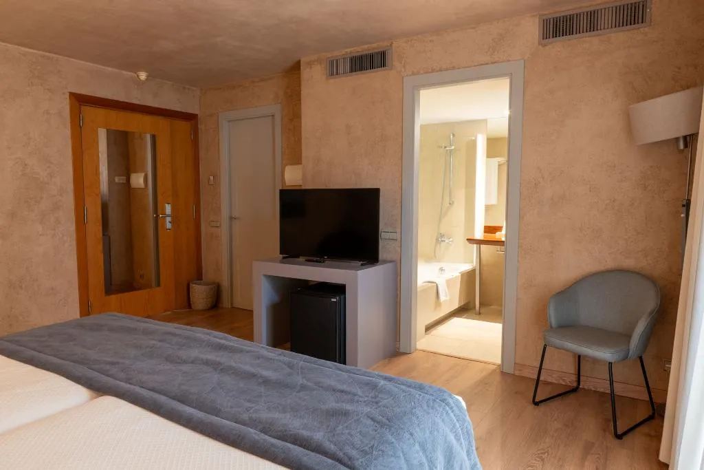 DOUBLE SUPERIOR Room, Xalet del Golf, Barcelona