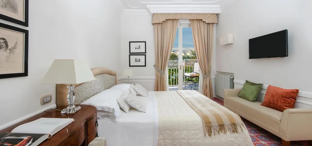 DOUBLE SEA VIEW WITH BALCONY Room, La Medusa Hotel & Boutique Spa, Naples