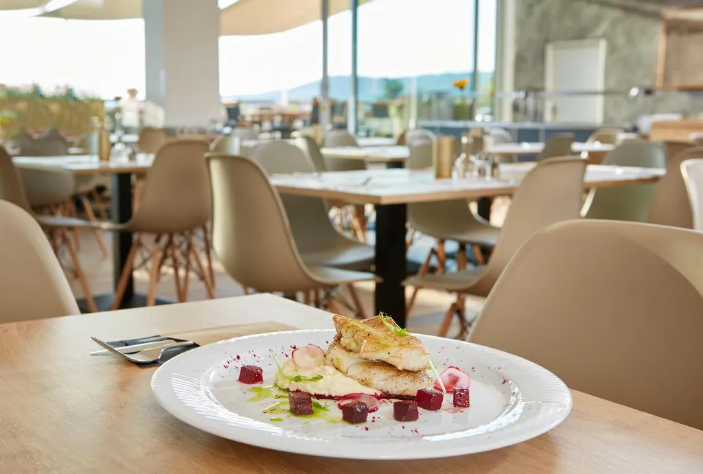 Restaurant, OREA Resort Santon, Prague