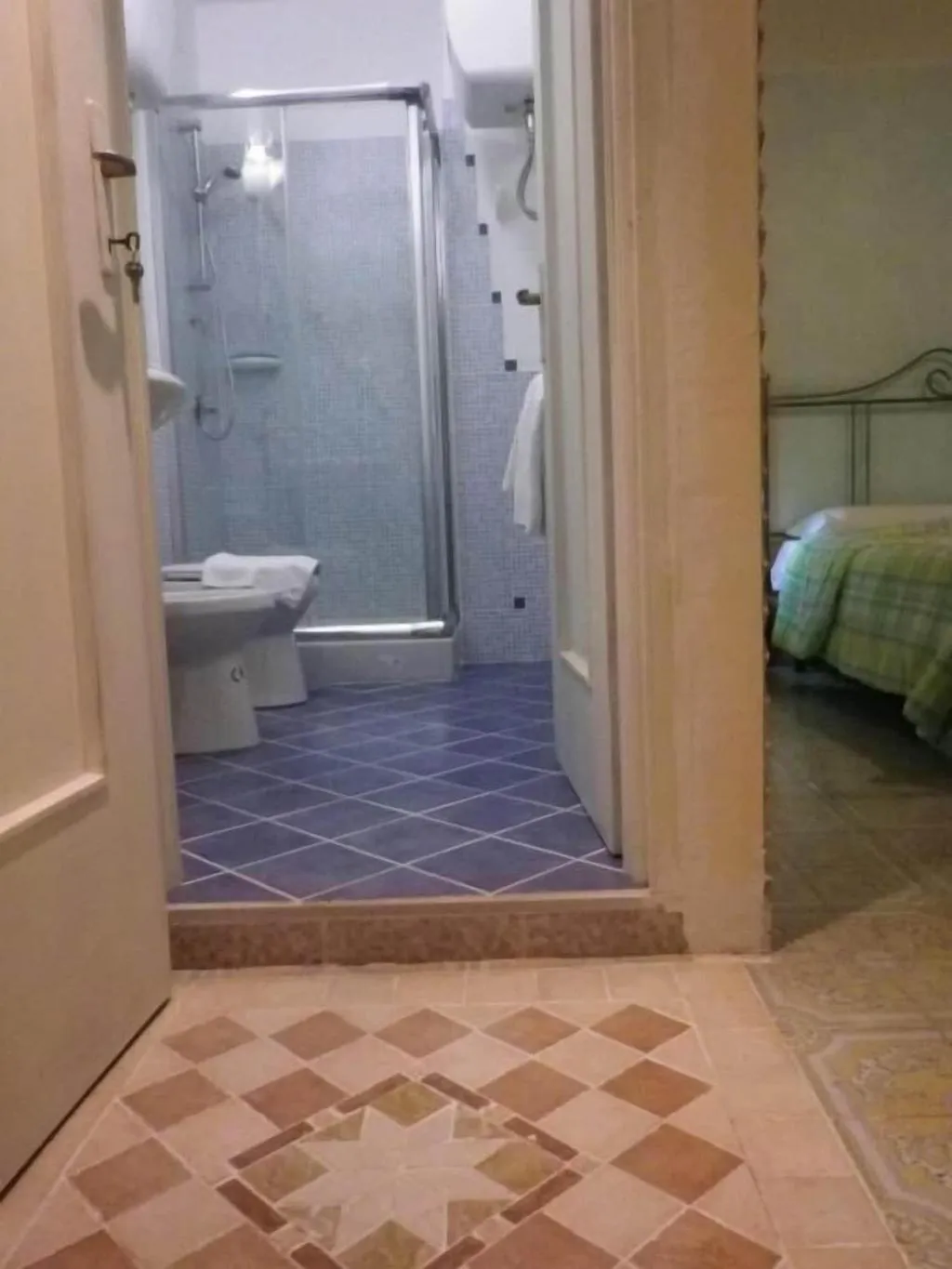 Room, Elisart, Alghero