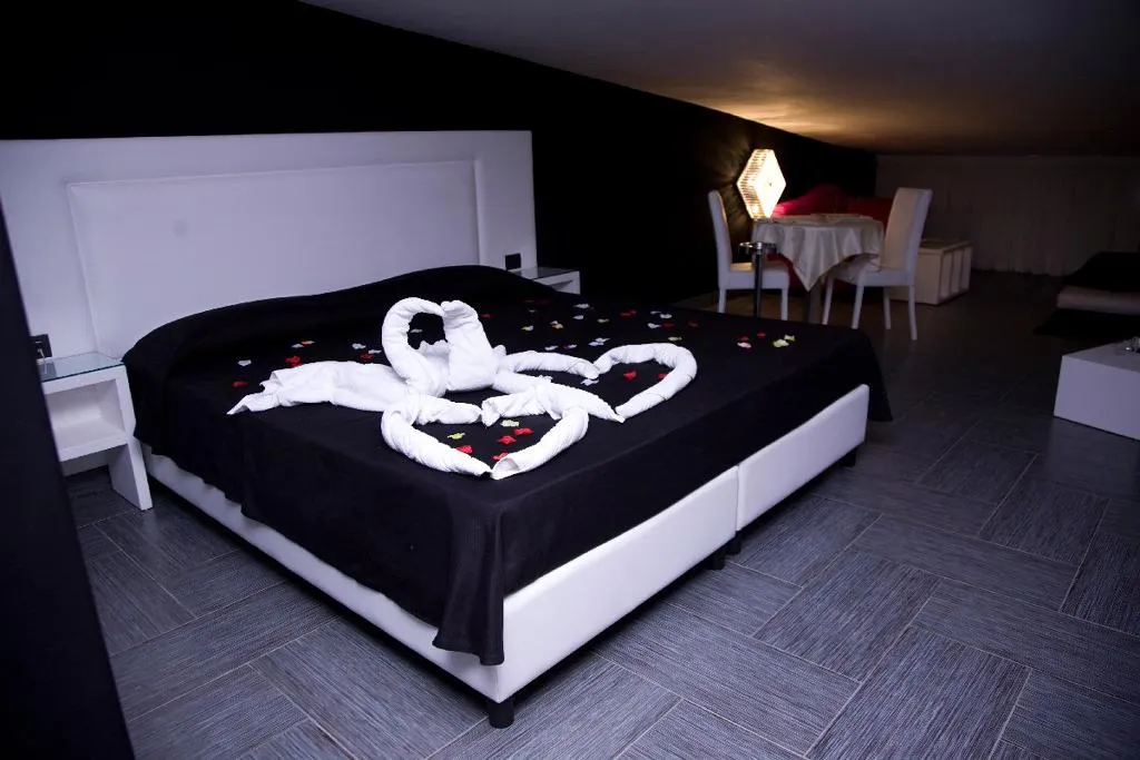 SUITE STANDARD Room, Hotel Masaniello Luxury, Naples