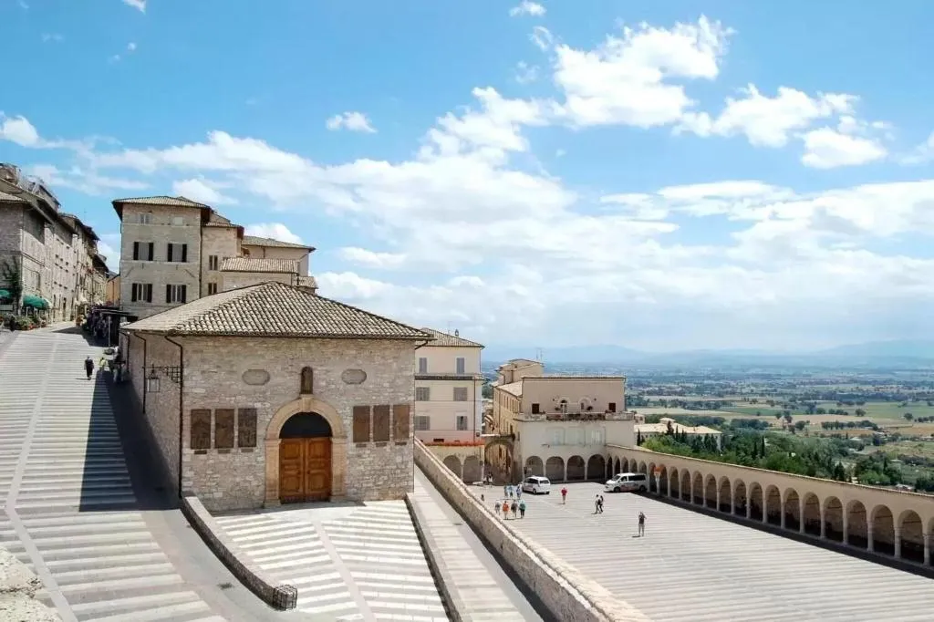 General view, Windsor Savoia, Perugia