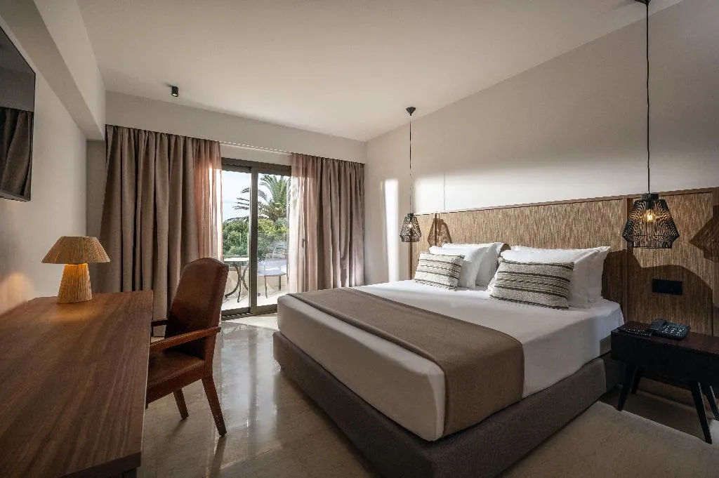 BUNGALOW SEA VIEW Room, Oya Beach Resort, Crete