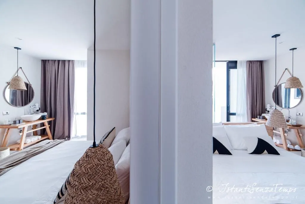 DOUBLE CLASSIC Room, Cumeja Beach Club & Hotel, Naples
