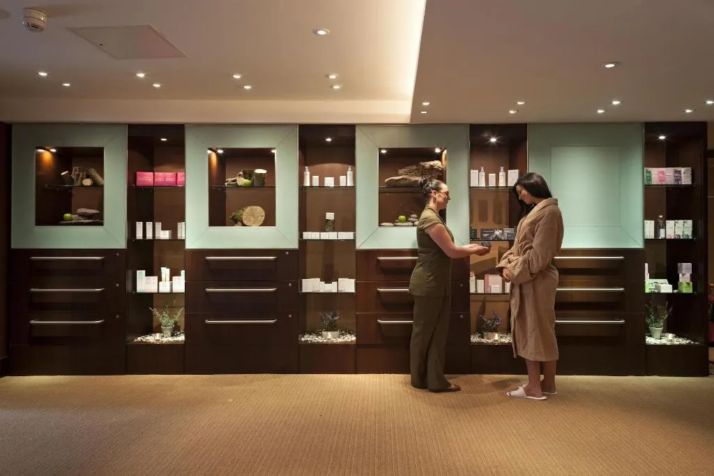 Sports and Entertainment, Kingsley, Cork