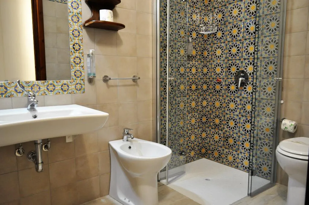DOUBLE STANDARD Room, Al-Taïr, Palermo
