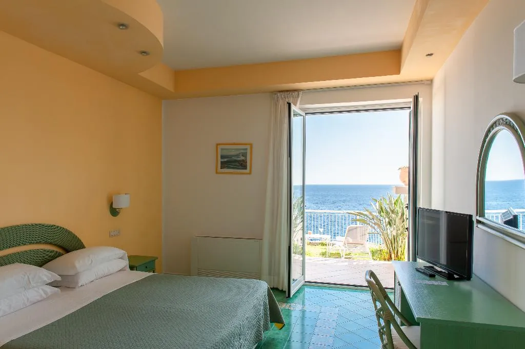 Room, Hotel Club Due Torri, Naples