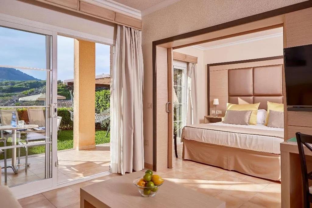 Room, Zafiro Cala Mesquida, Majorca