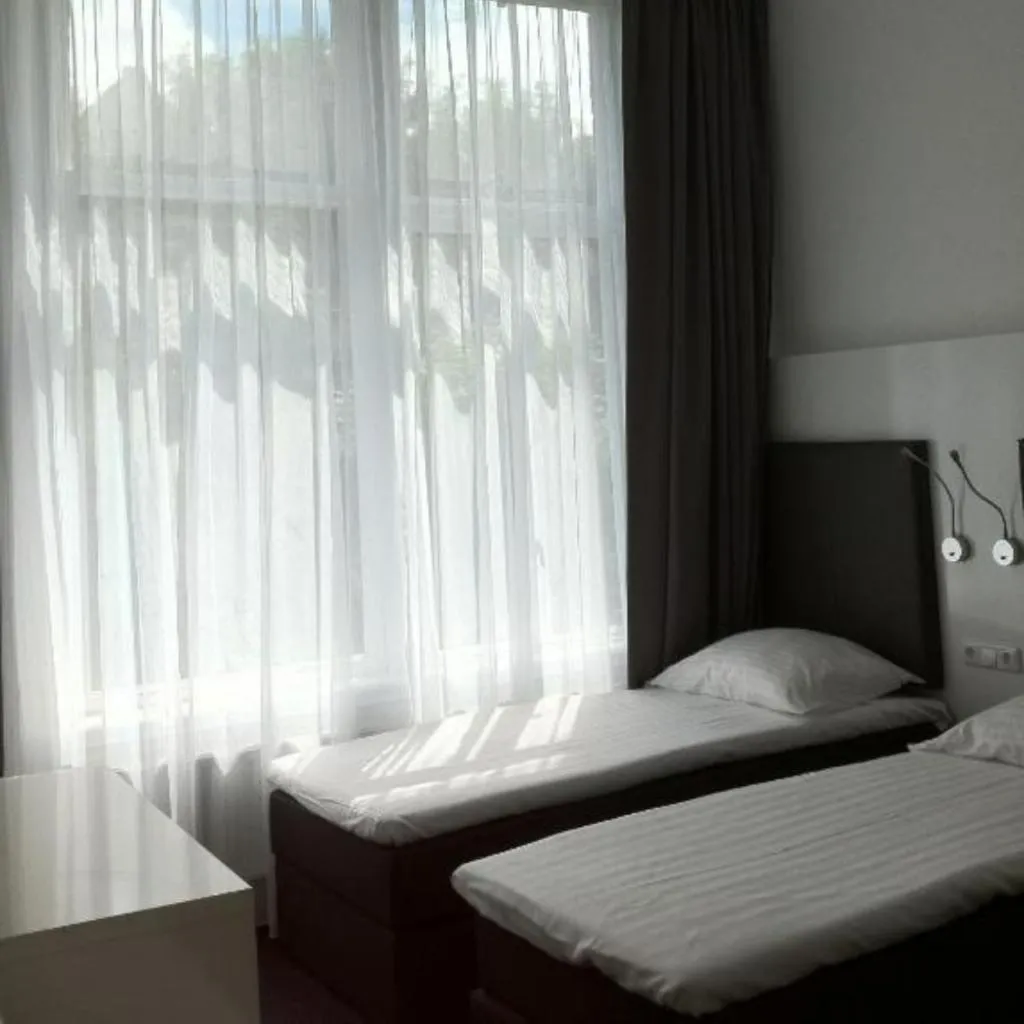 DOUBLE ANNEX Room, Hotel Vossius Vondelpark, Amsterdam