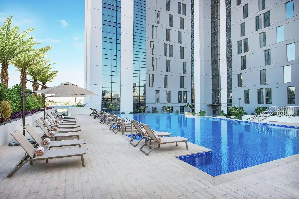 Pool, Hampton by Hilton Dubai Airport, Dubai