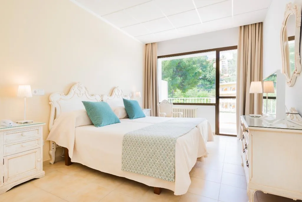 Double or Twin STANDARD Room, Gaya, Majorca