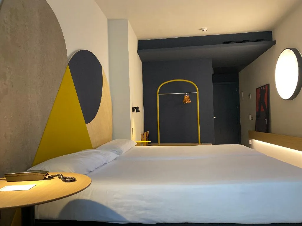 DOUBLE SINGLE USE STANDARD Room, Onix Fira, Barcelona