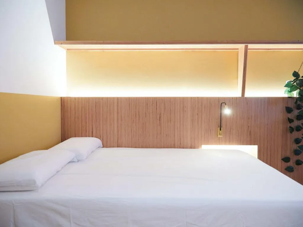 Room, Ola Living Hostal Tetuan, Madrid
