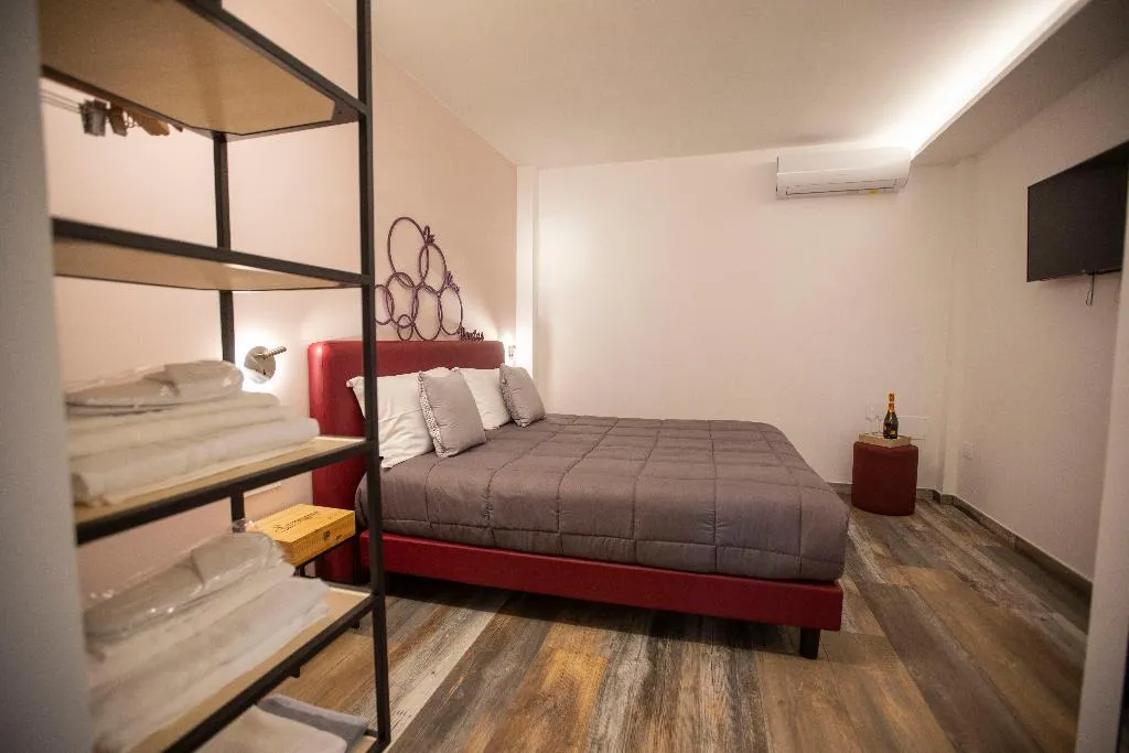 Double or Twin DELUXE Room, Vesuvio Inn Bed & Wine Experience, Naples