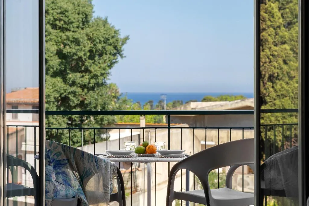 QUADRUPLE WITH BALCONY Room, Villa Collina, Taormina
