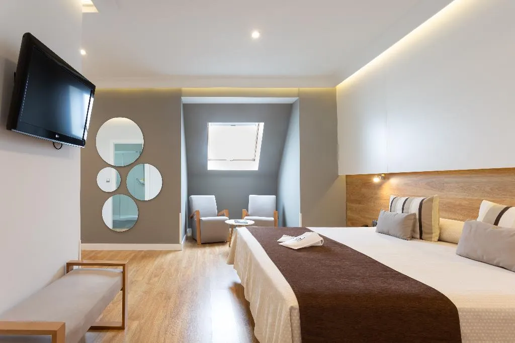 Double or Twin STANDARD Room, Monte Carmelo, Seville