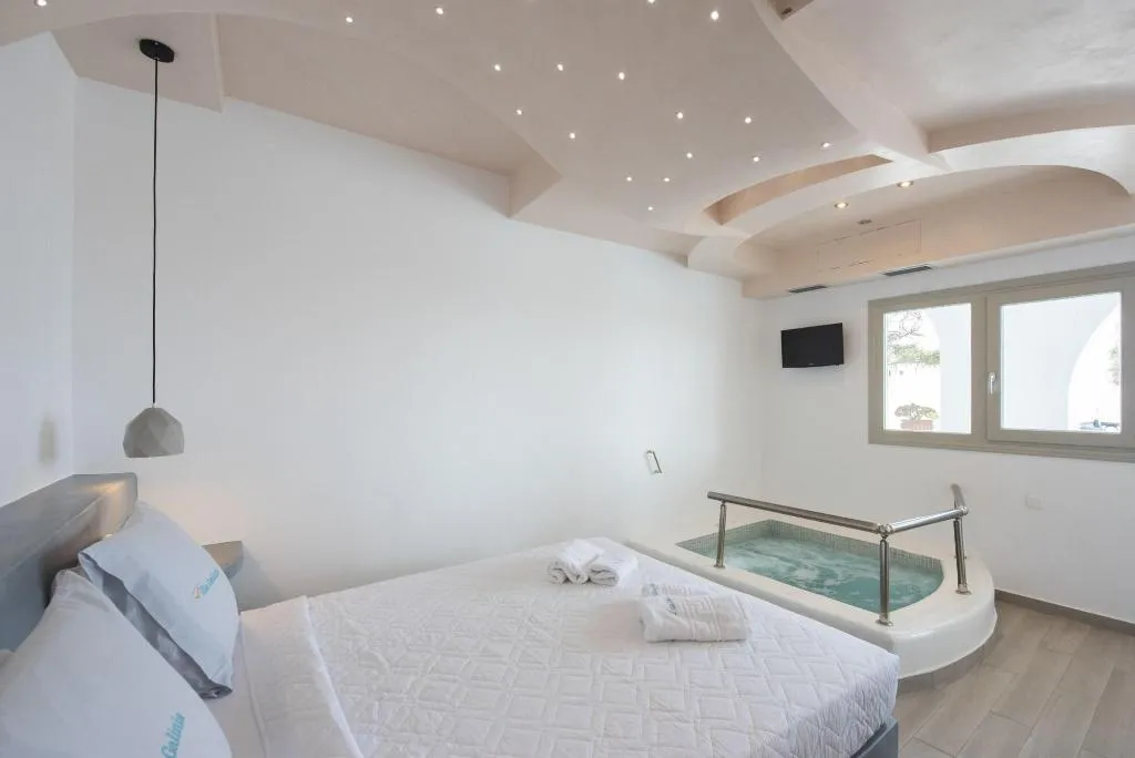 Room, Villa Galinia, Santorini